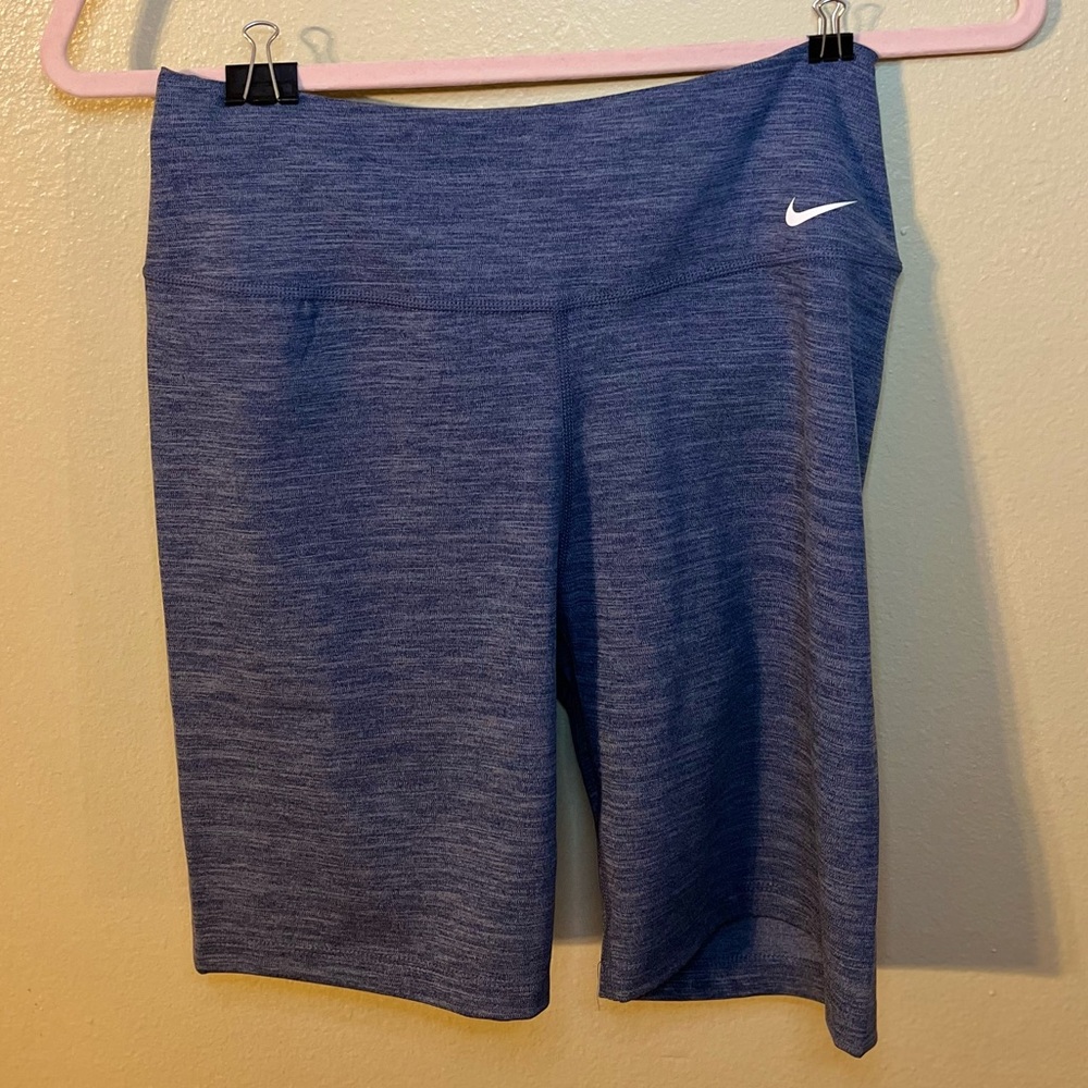 ✨SOLD✨ Nike One Biker shorts Medium - Picture 8 of 10